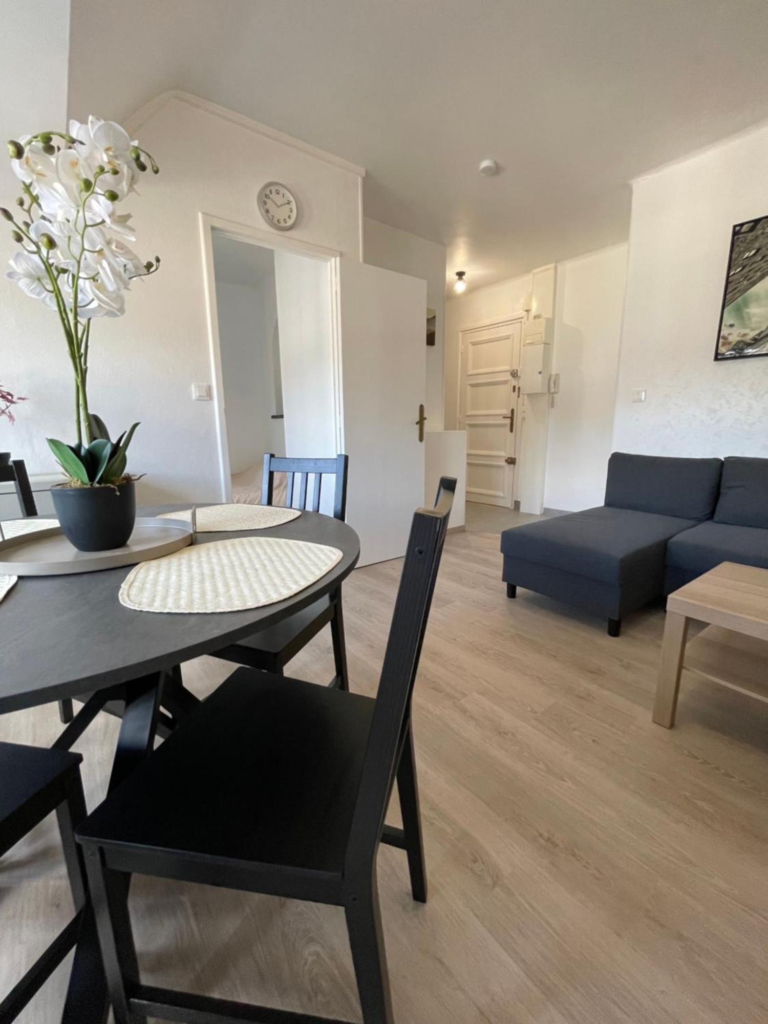 Appartement Renove Tout Equipe, Centre Ville, Proche De La Gare Et Commerce Flers  Extérieur photo