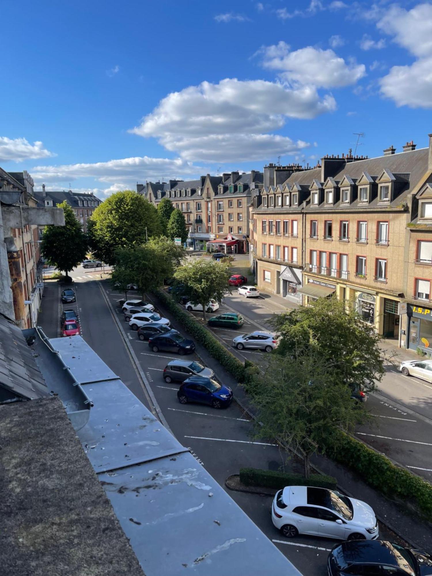 Appartement Renove Tout Equipe, Centre Ville, Proche De La Gare Et Commerce Flers  Extérieur photo